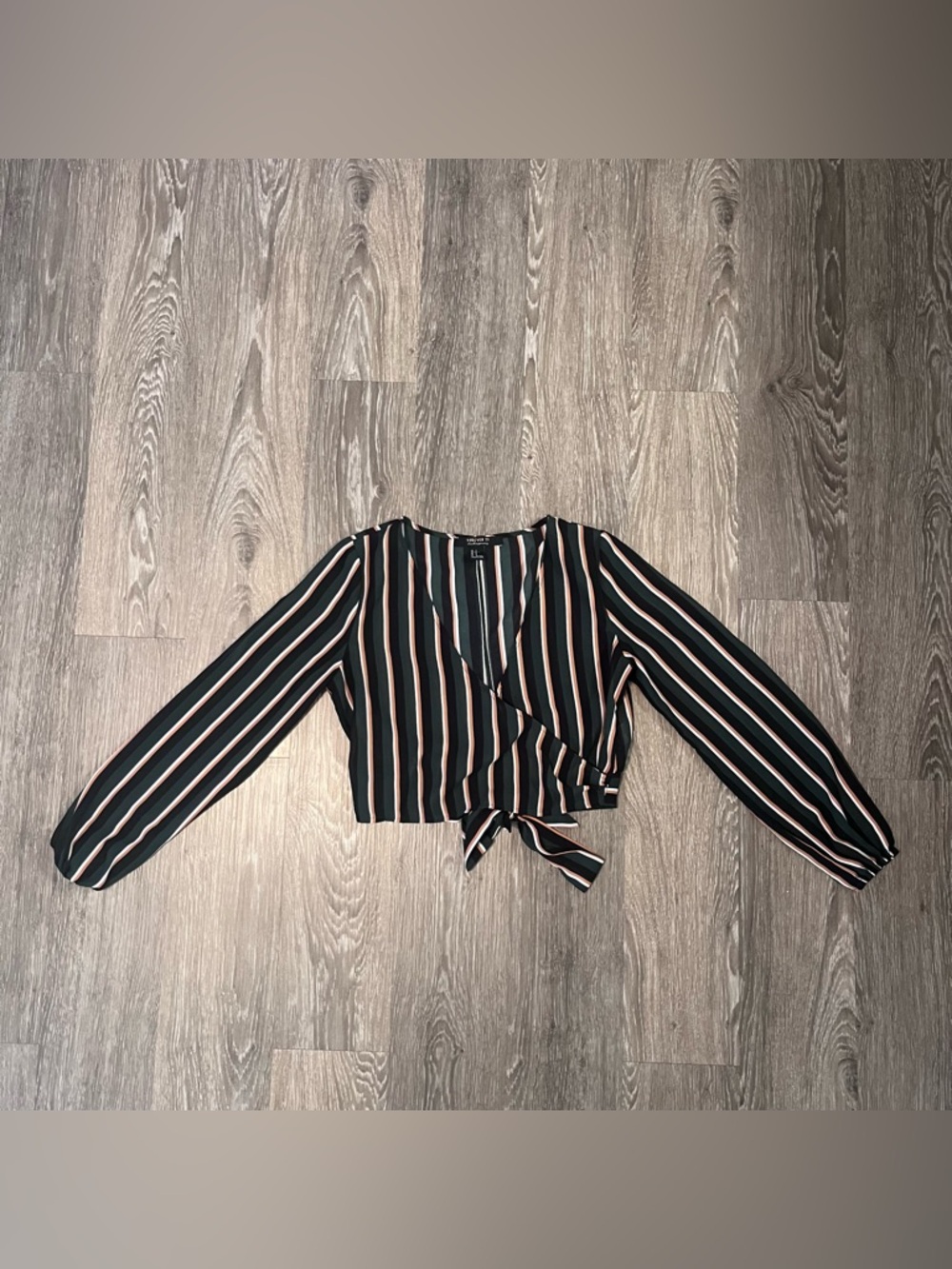 Forever 21 Black Striped Tie-Front Long Sleeve Top